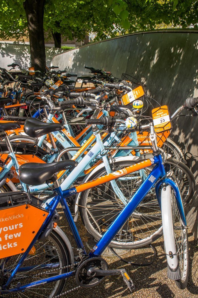 Fietsen in Londen met Donkey Republic 24/7 Fietshuur || The London Tester