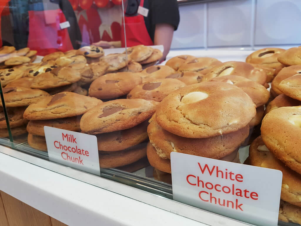 Ben's Cookies Londen: Chunky Koekjes Waar Je Geen NEE Tegen Zegt! || The London Tester