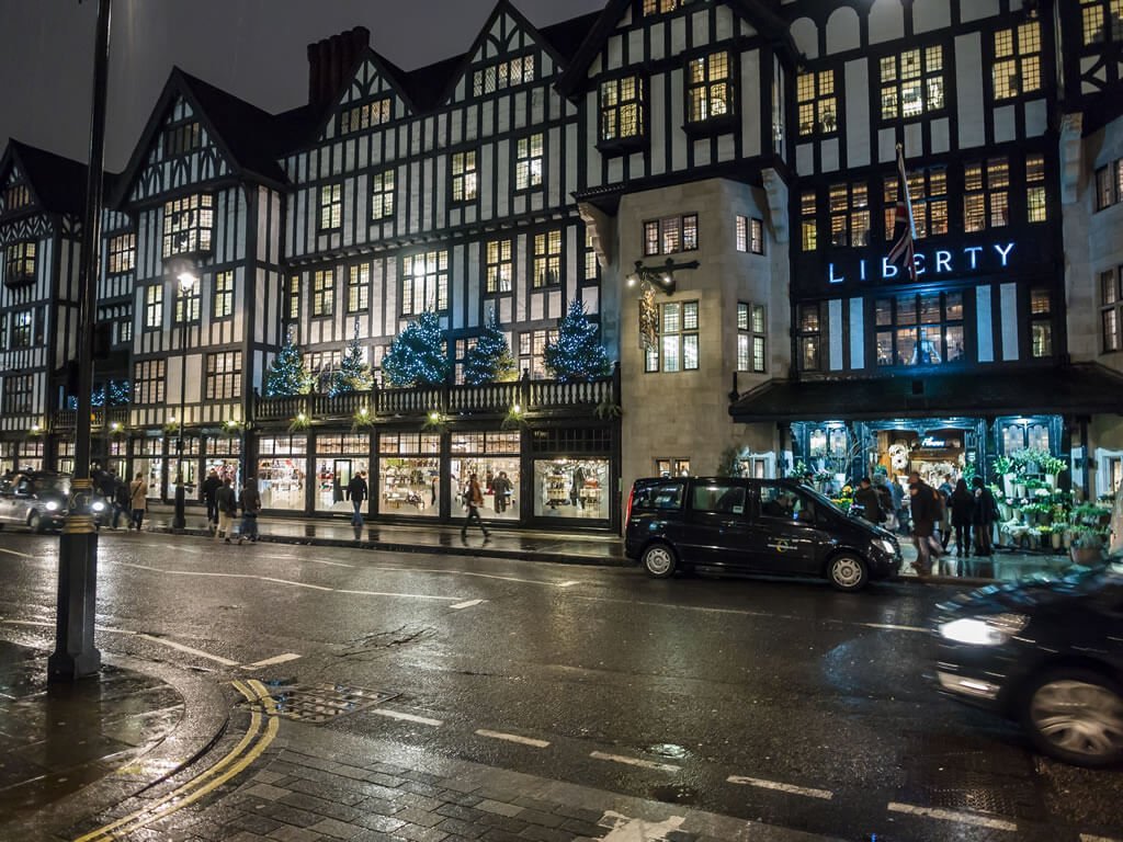 Kerstshoppen Londen: 10x Winkels Voor Het Ultieme Kerstgevoel || The London Tester