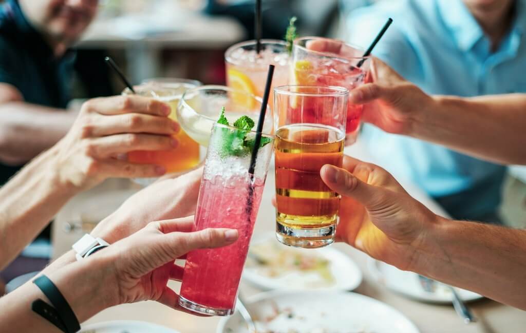 Oud en Nieuw in Londen Vieren? Tips voor het Zien van Vuurwerk, Cruises, Feestjes en Activiteiten Overdag || The London Tester