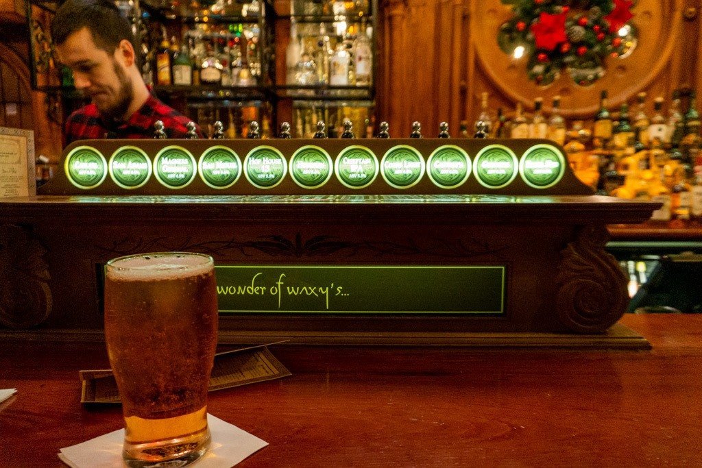 Waxy O'Connor's Londen: Ierse Pub met Boom in de wijk Soho || The London Tester
