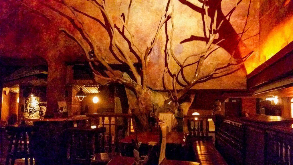 Waxy O'Connor's Londen: Ierse Pub met Boom in de wijk Soho || The London Tester