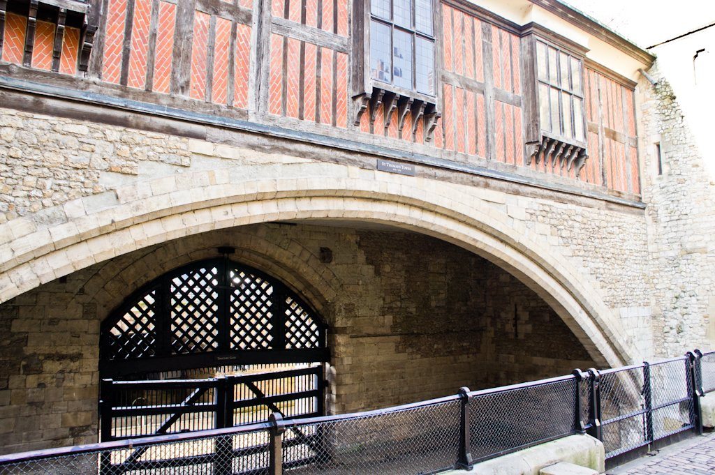 Bezoek de Tower of London en Ontbijt met de Raven! || The London Tester