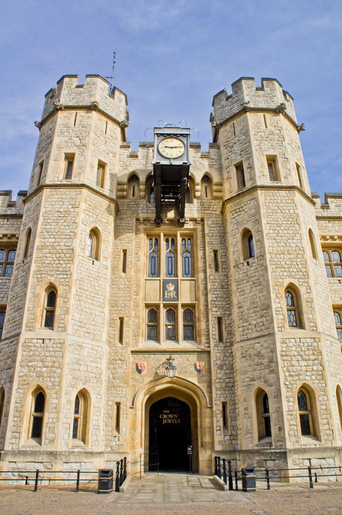 Bezoek de Tower of London en Ontbijt met de Raven! || The London Tester