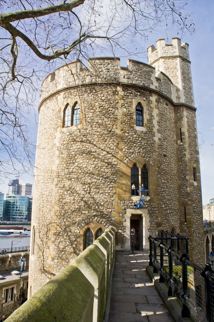 Bezoek de Tower of London en Ontbijt met de Raven! || The London Tester