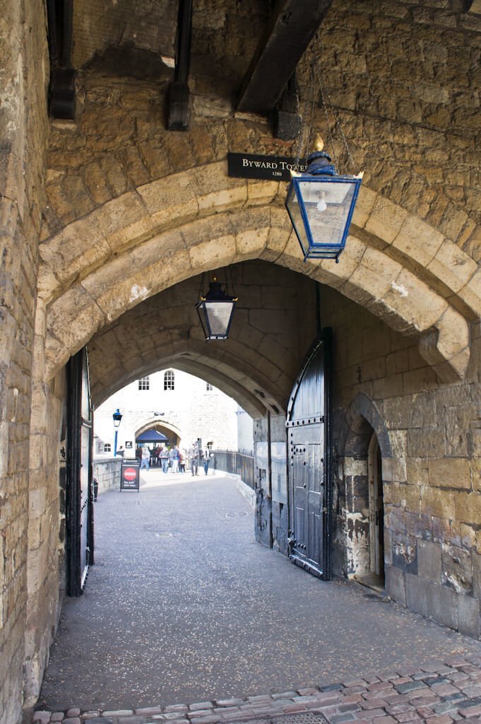 Bezoek de Tower of London en Ontbijt met de Raven! || The London Tester