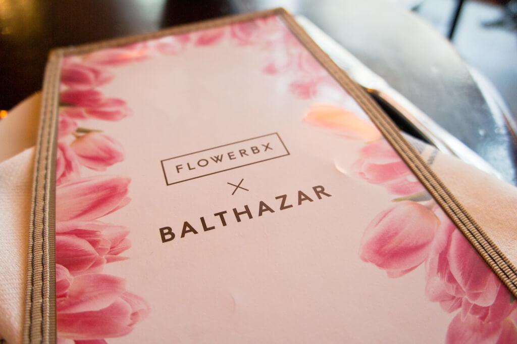 Goedkope High Tea in Londen: FlowerBX Afternoon Tea bij Balthazar, Covent Garden || The London Tester
