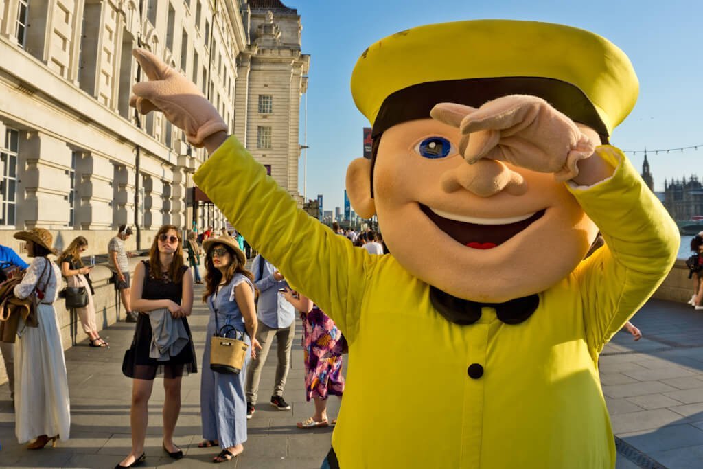 1 Pond Bustour Londen? Jazeker! Megabus Lanceert Nieuwe Sightseeing Route || The London Tester