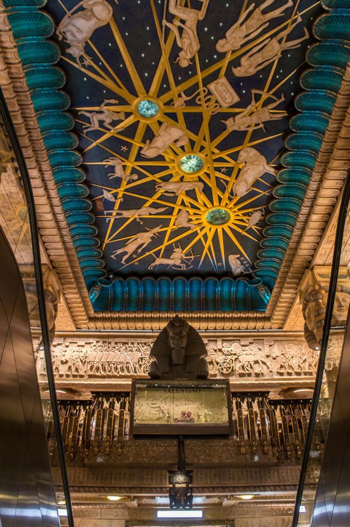 De Wondere Wereld van Harrods in Londen Bezoeken || The London Tester