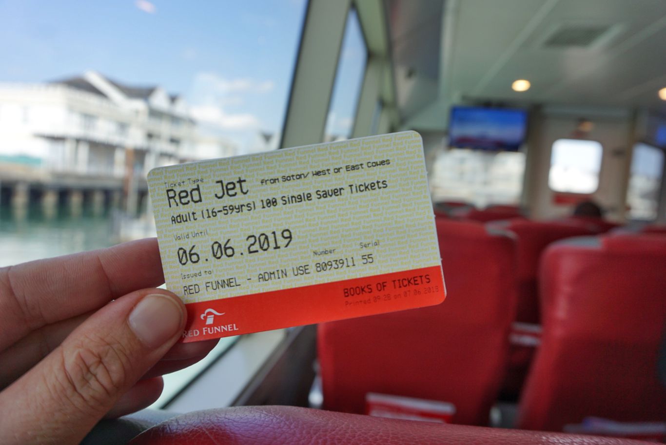 Red Funnel Lanceert Nieuwe Hi-Speed Ferry Naar Isle of Wight in Engeland || The London Tester