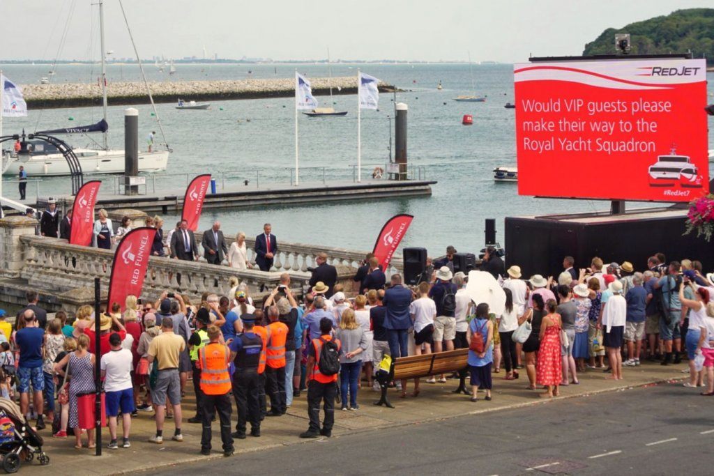 Red Funnel Lanceert Nieuwe Hi-Speed Ferry Naar Isle of Wight in Engeland || The London Tester