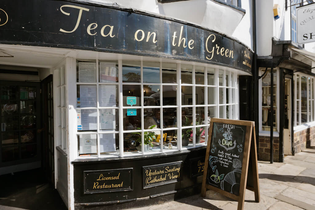 Tea on the Green Exeter (Engeland) - Maaltijden voor Iedereen in Historisch Pand || The London Tester