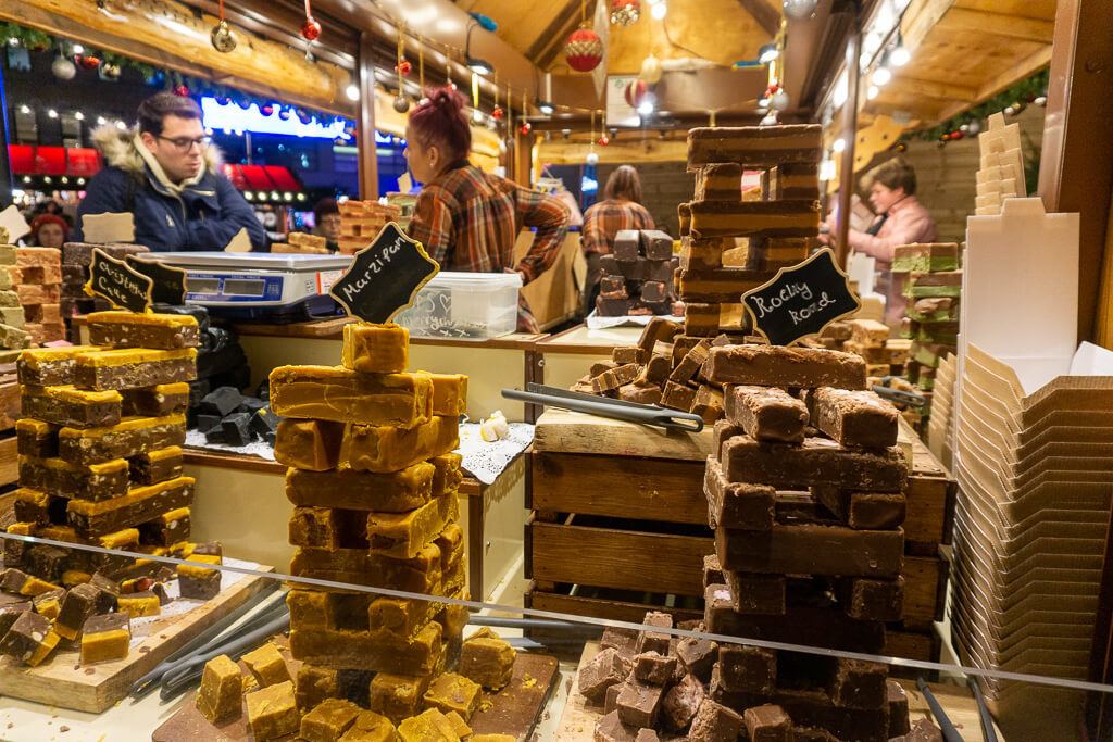 Ontdek de Meest Sfeervolle Kerstmarkt Londen met deze Suggesties || The London Tester