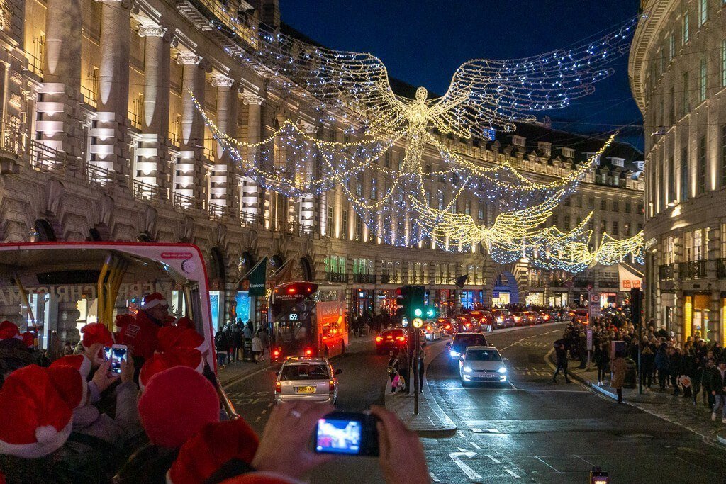 Weekend Londen Kerstreis: Mis de Christmas Lights Tour Niet! || The London Tester || #London #Londen #Christmas #Kerstmis #BusTour #Travel