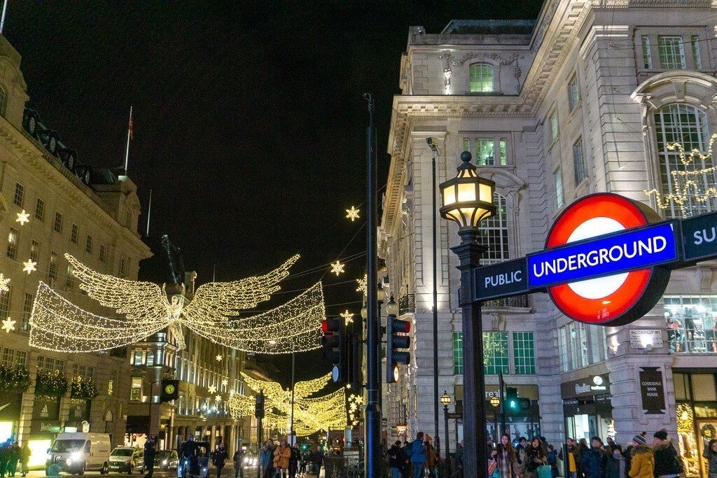 Weekend Londen Kerstreis: Mis de Christmas Lights Tour Niet! || The London Tester || #London #Londen #Christmas #Kerstmis #BusTour #Travel 