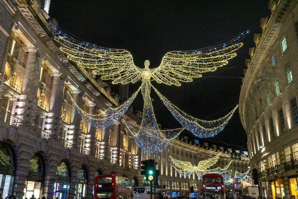 Weekend Londen Kerstreis: Mis de Christmas Lights Tour Niet! || The London Tester || #London #Londen #Christmas #Kerstmis #BusTour #Travel 