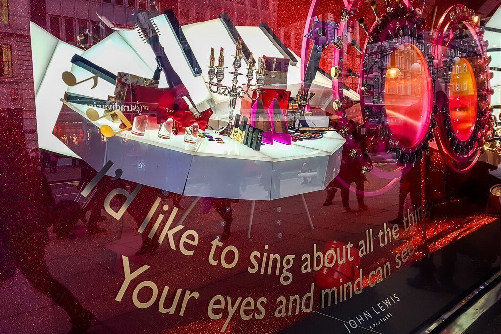 Doen Tijdens Londen Kerstshoppen: Etalages Kijken! || The London Tester || #Londen #Kerst #London #Christmas