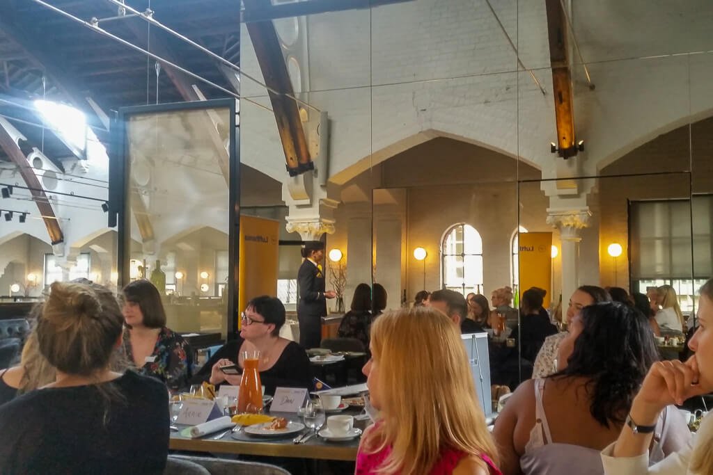 German Gymnasium Londen in de wijk King's Cross || The London Tester