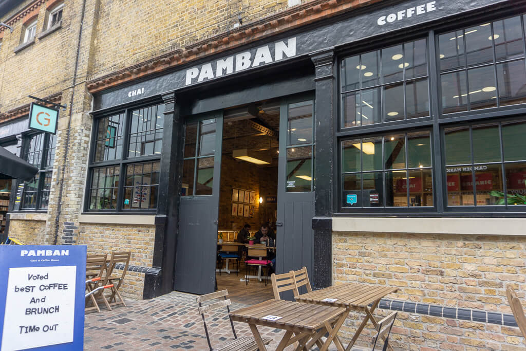 Pamban Londen: Indiase en Sri Lankaanse Chai & Koffie in de wijk Camden Town || The London Tester