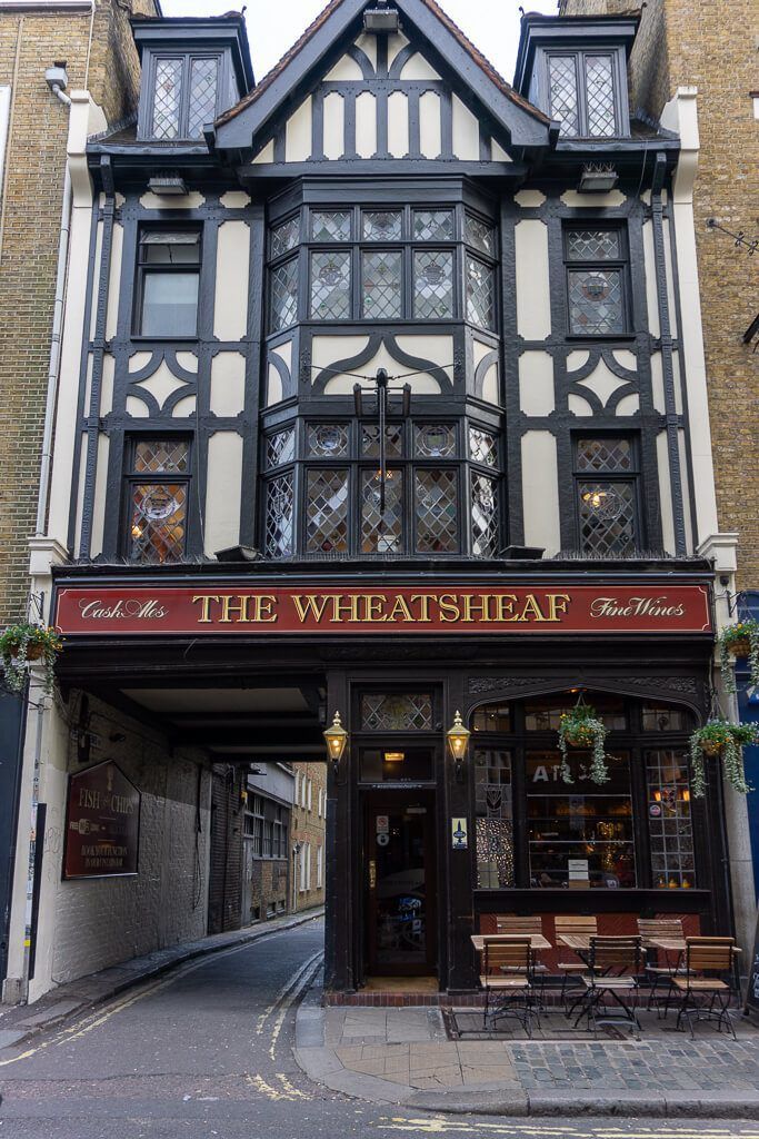 Wat te Doen in Fitzrovia Londen? Handig Overzicht van de Highlights! || The London Tester