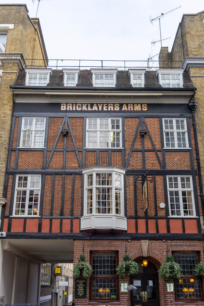 Wat te Doen in Fitzrovia Londen? Handig Overzicht van de Highlights! || The London Tester