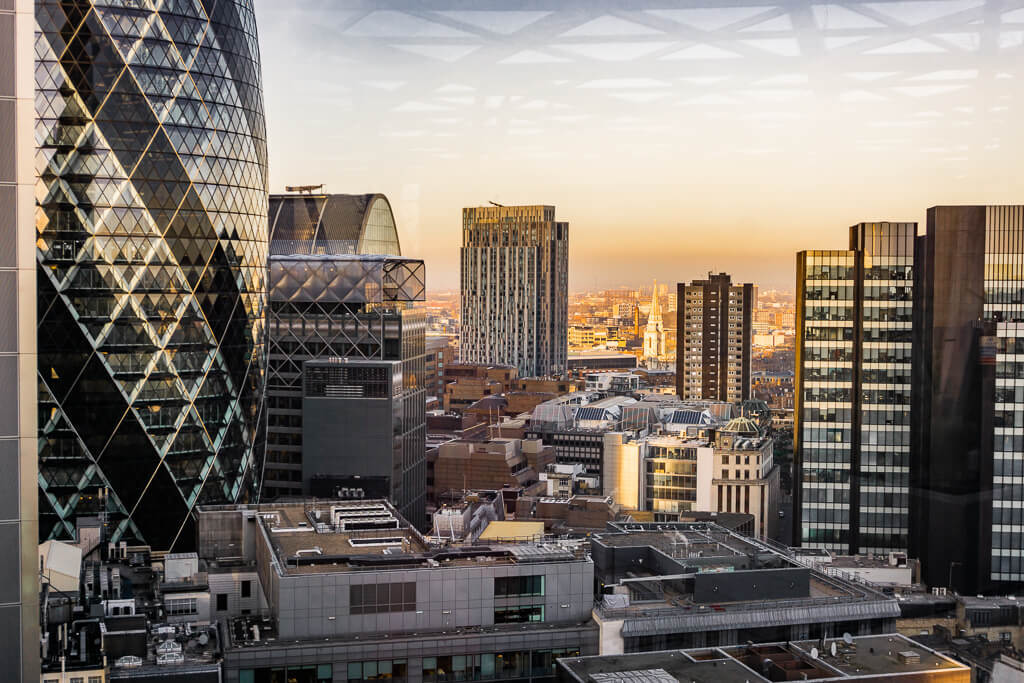 Er is een Nieuw Dakterras in Londen met Prachtig Uitzicht Dat je Zeker Wilt Zien! || The London Tester