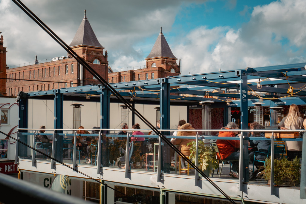 Camden Containers Londen: Nieuwe Duurzame Hotspot! || The London Tester