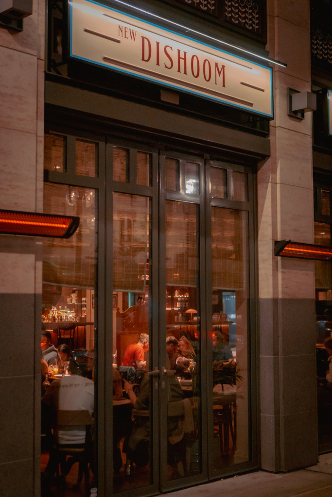 Indiaas Eten in Londen: Dishoom in de Wijk Covent Garden || The London Tester