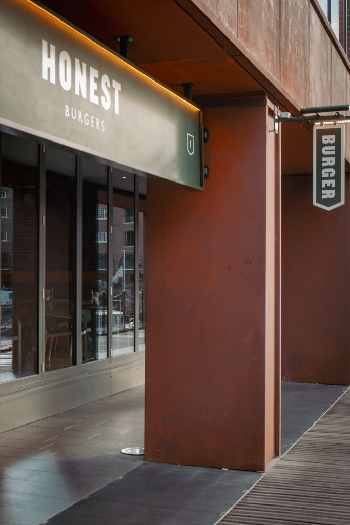 Snelle Hap in Londen: Honest Burger in de Wijk St Katherine Docks || The London Tester