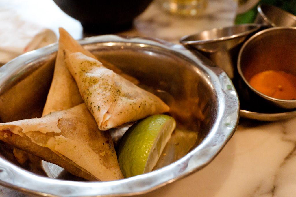 Indiaas Eten in Londen: Dishoom in de Wijk Shoreditch || The London Tester