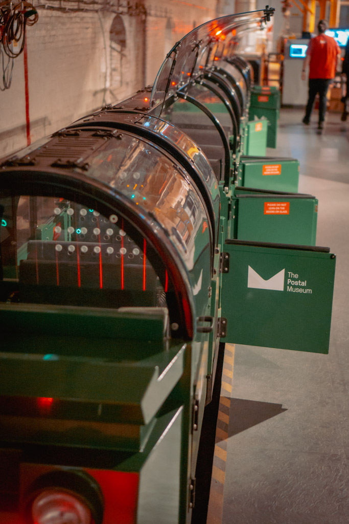 The British Postal Museum Londen - Spannend Tochtje in de Ondergrondse Mail Rail || The London Tester