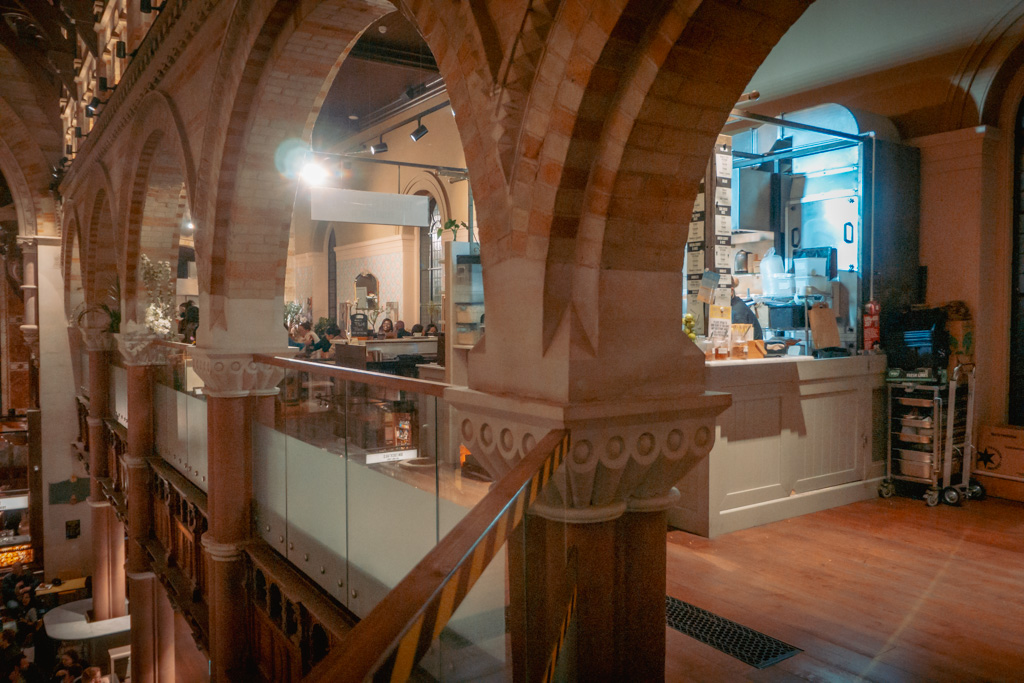 Food Market in Oude Kerk in Londen: Mercato Mayfair || The London Tester