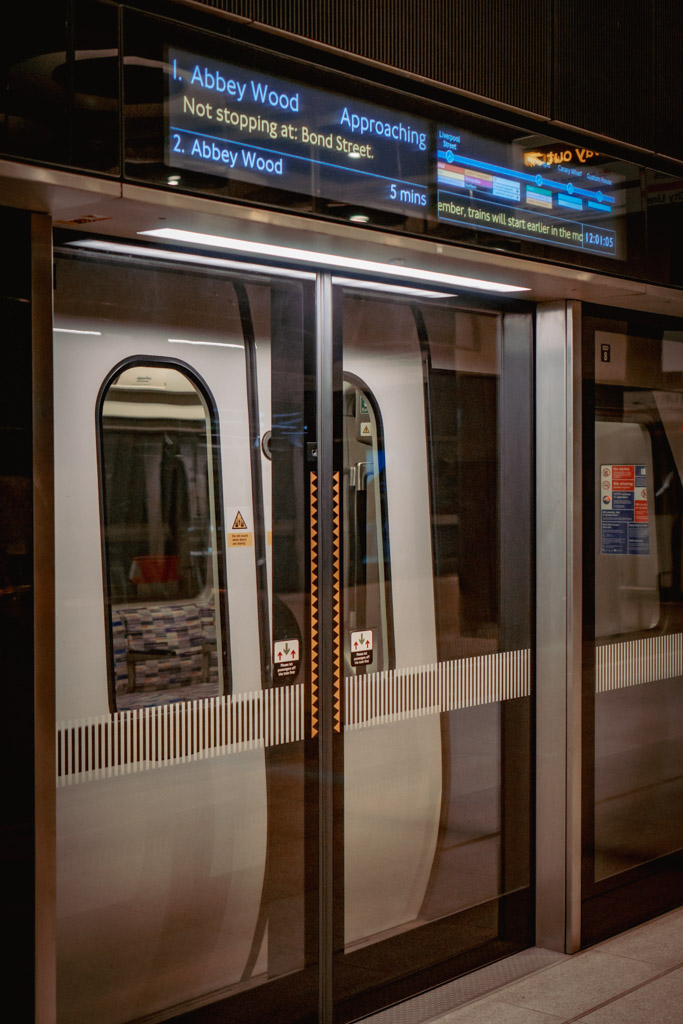 Elizabeth Line in Londen - Alles Dat Je Moet Weten! || The London Tester