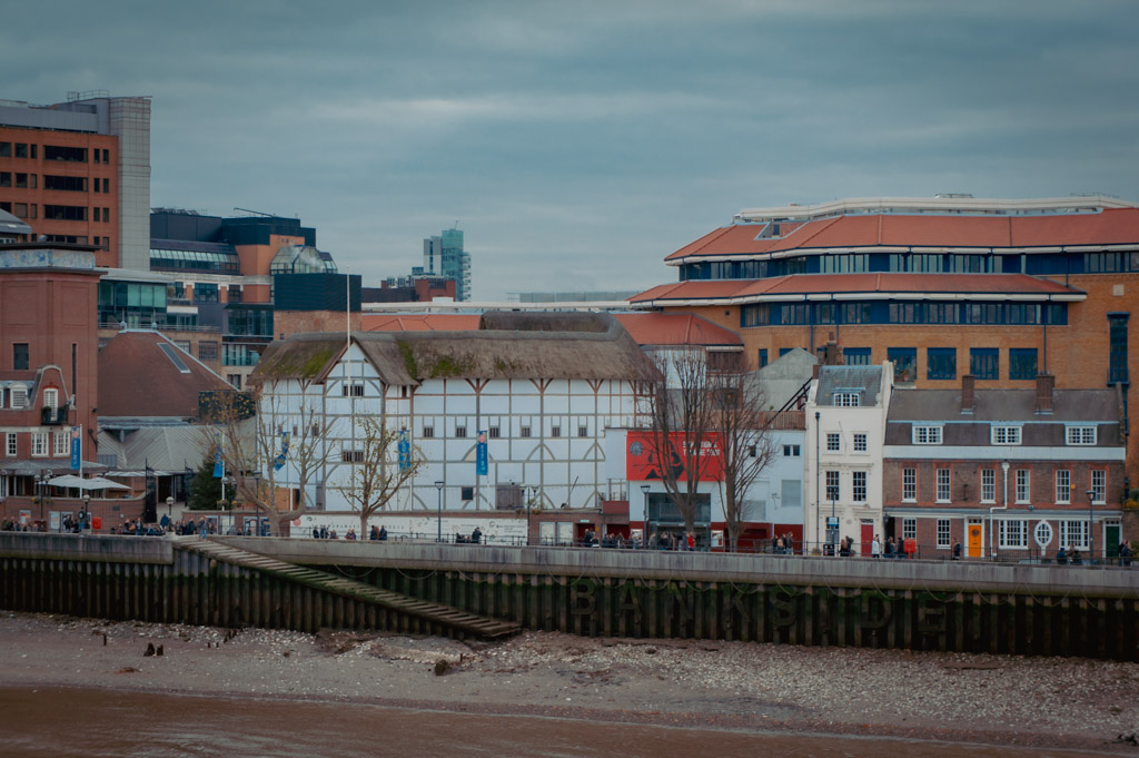 Shakespeares Globe Theater in Londen: £5 Voorstellingen! || The London Tester