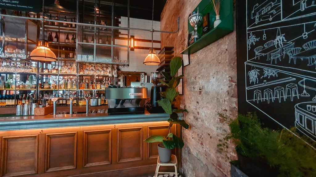 Historische Pub met Rooftop in Londen: The Culpeper in de Wijk Spitalfields || The London Tester