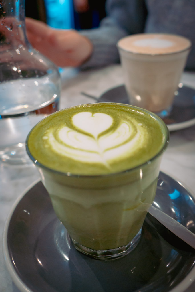 Fijn Brunchcafé in Londen: Attendant Coffee Roasters in de Wijk Shoreditch || The London Tester
