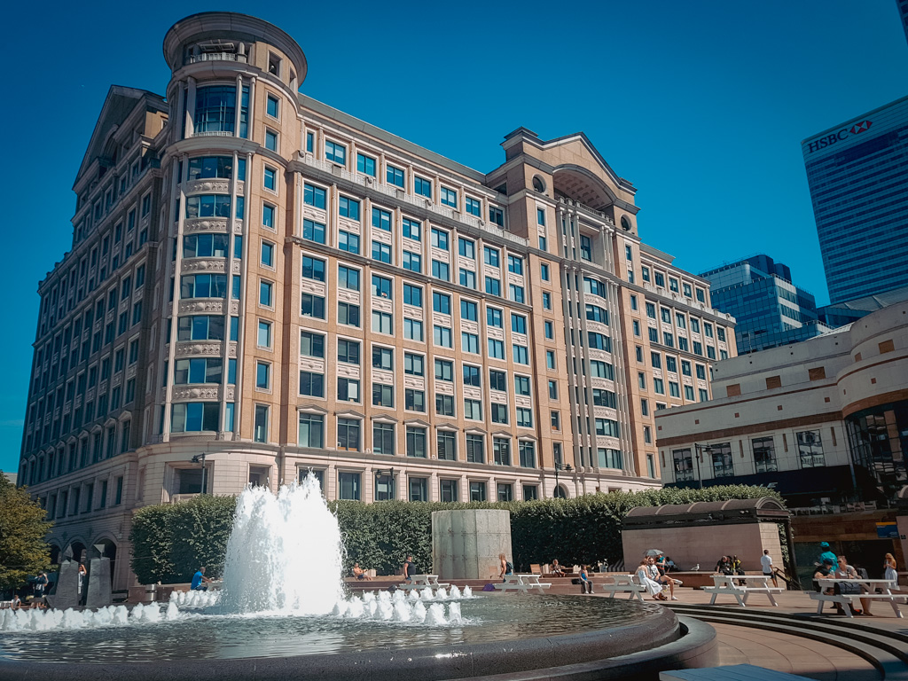 Modern Winkelcentrum Londen: Canary Wharf || The London Tester
