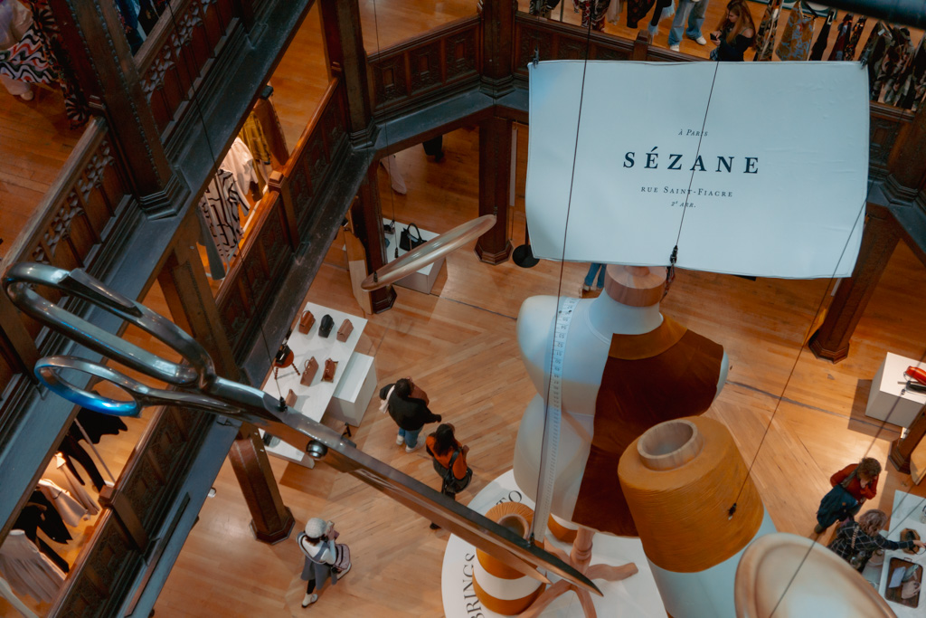 Liberty London Warenhuis: Iconisch Gebouw in Londen || The London Tester