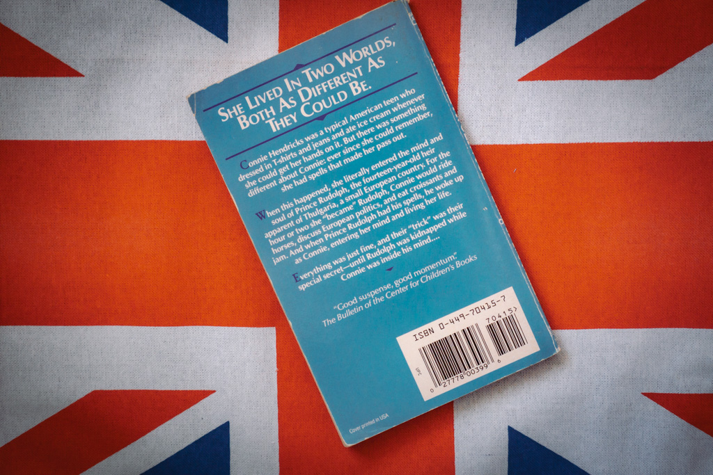 Being of Two Minds - Pamela F. Service | The London Tester